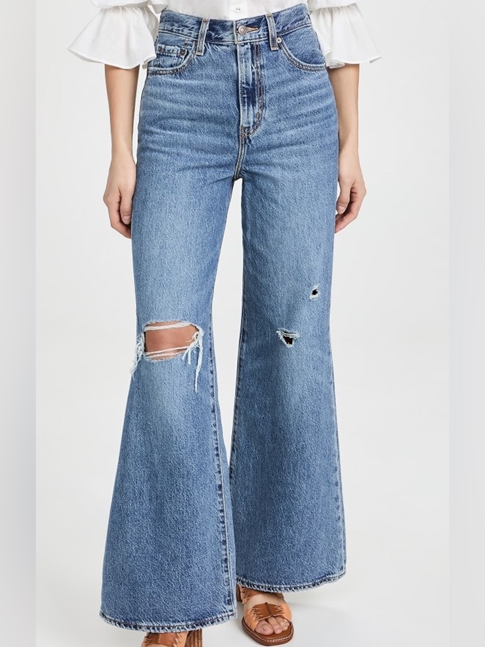 NWOT Levi’s High Loose Flare premium denim bell-bottom jeans medium wash Sz 27